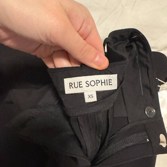 NWT Rue Sophie Drape Pleated Pant - size XS - Picture 3 of 3